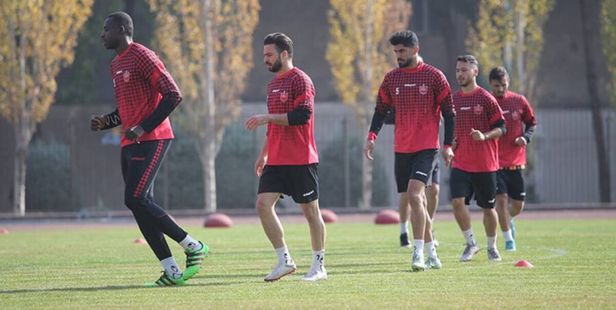 دیدار پرسپولیس و ستاره سرخ در تهران