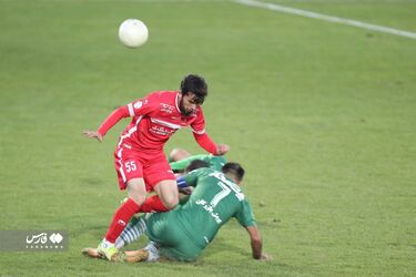  صعود پرسپولیس با غلبه بر ذوب آهن
