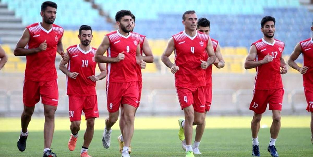 پرسپولیس قبل از استقلال با تراکتور بازی می کند