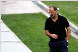 اکبرآقا روی تخت بیمارستان! + عکس

