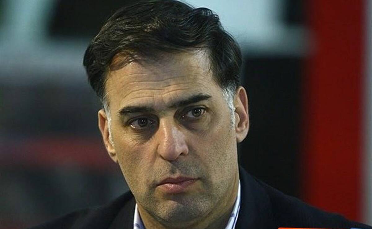 کنایه آذری به فدراسیون فوتبال: چگونه پنجره پرسپولیس را باز کردید ؟