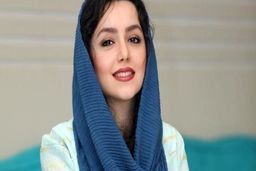 حرکات عجیب و عاشقانه نازنین بیاتی در مراسم رسمی+ ویدئو