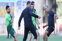تمرین شاداب پرسپولیس با بازی یحیی و سید جلال
