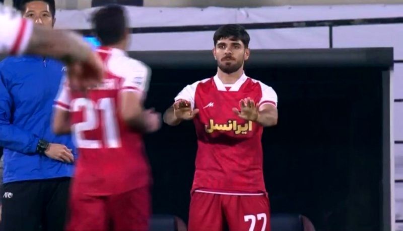 عمری دفرچه خدمت سربازی گرفت