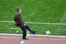 ویلموتس پیغام فدراسیون فوتبال ایران را بی جواب گذاشت / آیا مذاکره با برانکو جدی است؟

