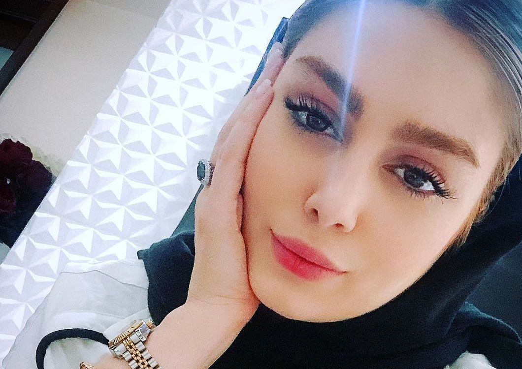 سحر قریشی سوار بر موتور وسپا+ تصاویر جدید سحر قریشی 