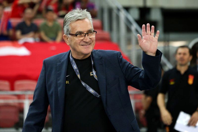 (عکس) مربی ایرانی دستیار برانکو در تیم ملی چین