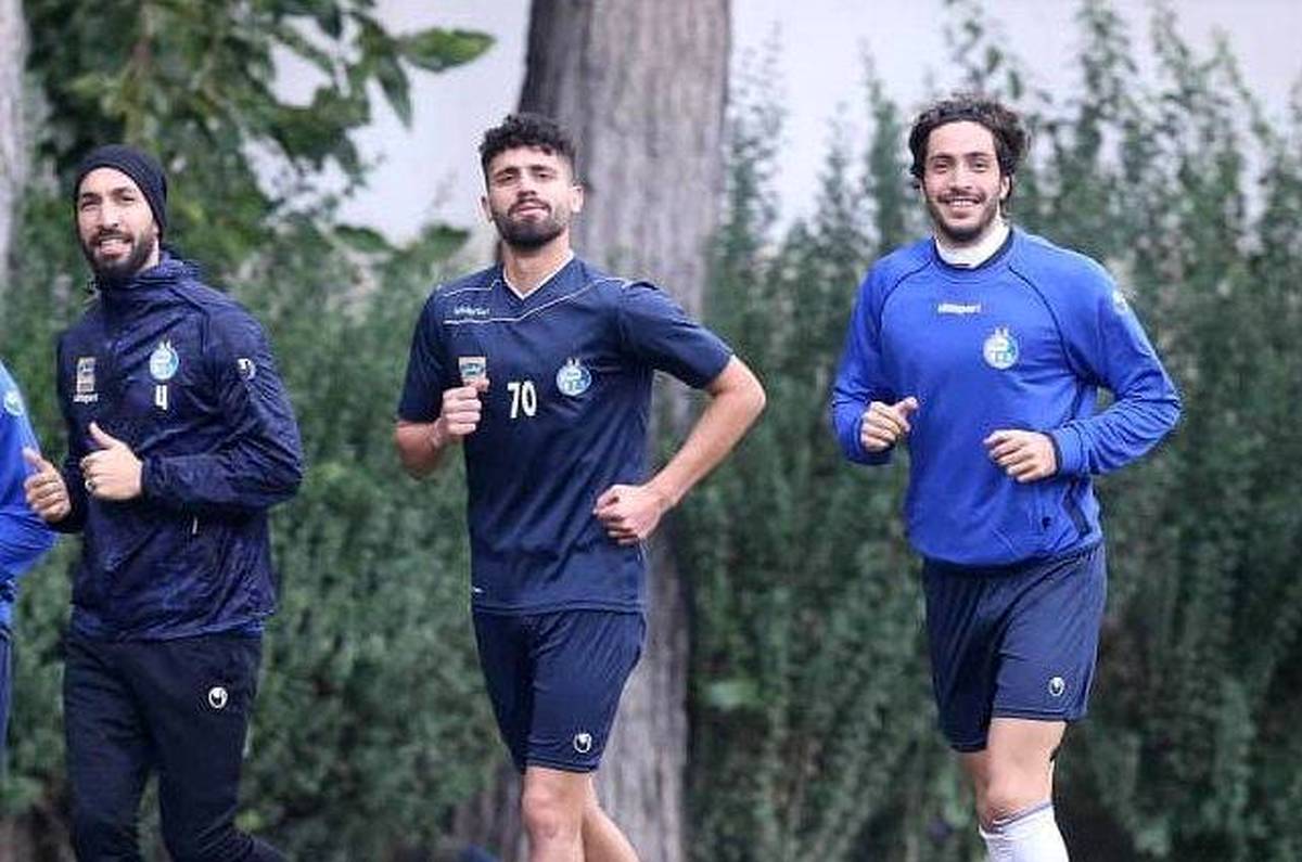 استقلال شهر بی دفاع مقابل پرسپولیس