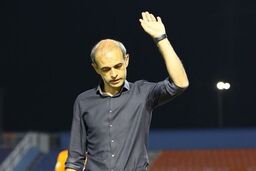 نویدکیا در سپاهان ماندنی شد
