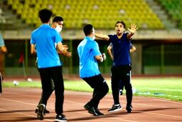 مذاکره با خطیبی برای استقلال!