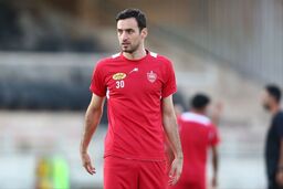  بازی گولسیانی برای پرسپولیس ممنوع شد

