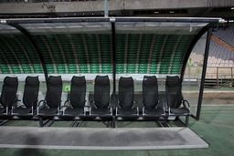 پشت پرده مذاکره با مربی خارجی بدون رزومه برای تیم لیگ برتری

