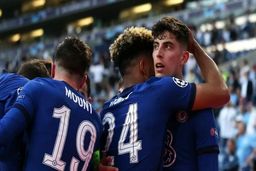  جشن و پایکوبی بازیکنان چلسی بعد از فتح لیگ قهرمانان اروپا