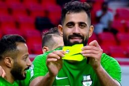 فیلم گل دیدنی حسین کنعانی‌زادگان با پیراهن الاهلی به القطر