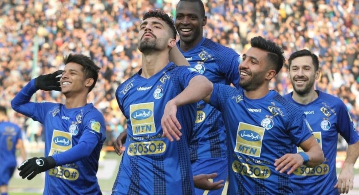 مدافع استقلال در لیست خرید پرسپولیس!یا بازارگرمی؟