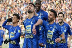 مدافع استقلال در لیست خرید پرسپولیس!یا بازارگرمی؟