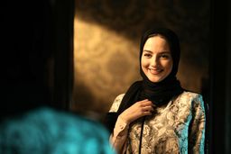 چهره جدید پردیس پورعابدینی همبازی لعیا زنگنه و جشن تولد جنجالی در کنار مسعود کیمیایی 