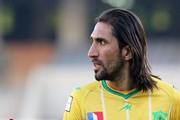 جاسم کرار غایب بزرگ الشرطه مقابل استقلال

