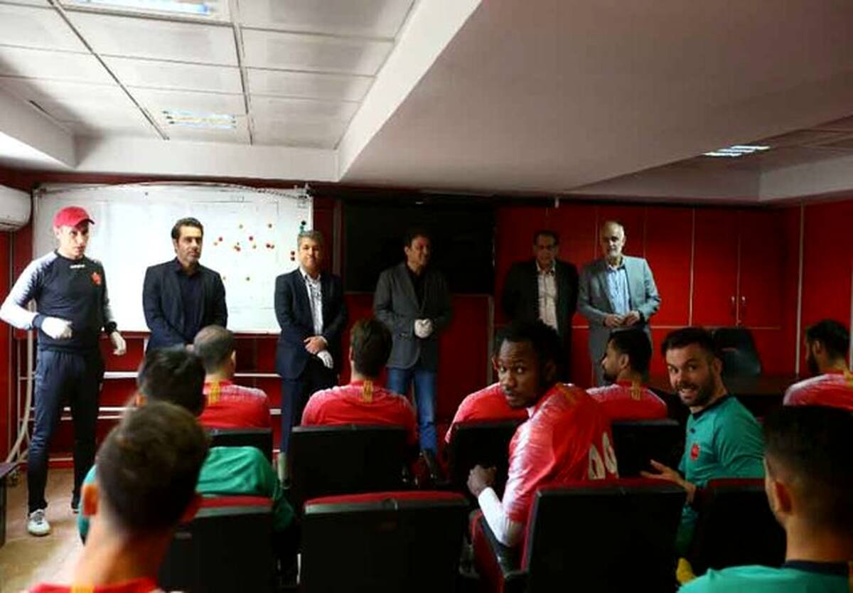 پرسپولیس۱۲ میلیارد تومان پول گرفت
