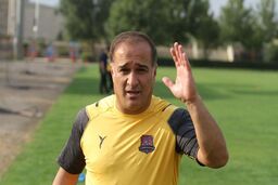 حضور یک استقلالی در کادرفنی تراکتور