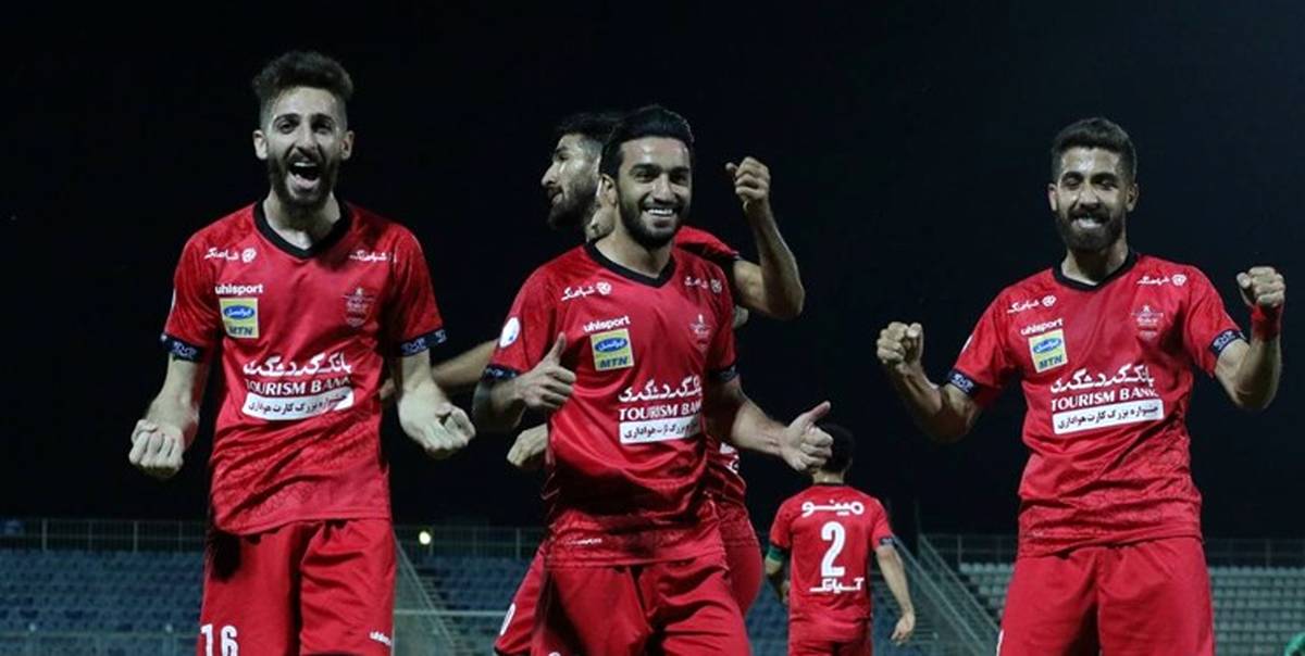 اخبار فوتبالی:هنرنمایی پرسپولیس؛سپاهان سایه صدر؛استقلال بر مدار برد