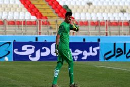 گلر استقلال سرخپوش شد + جزئیات