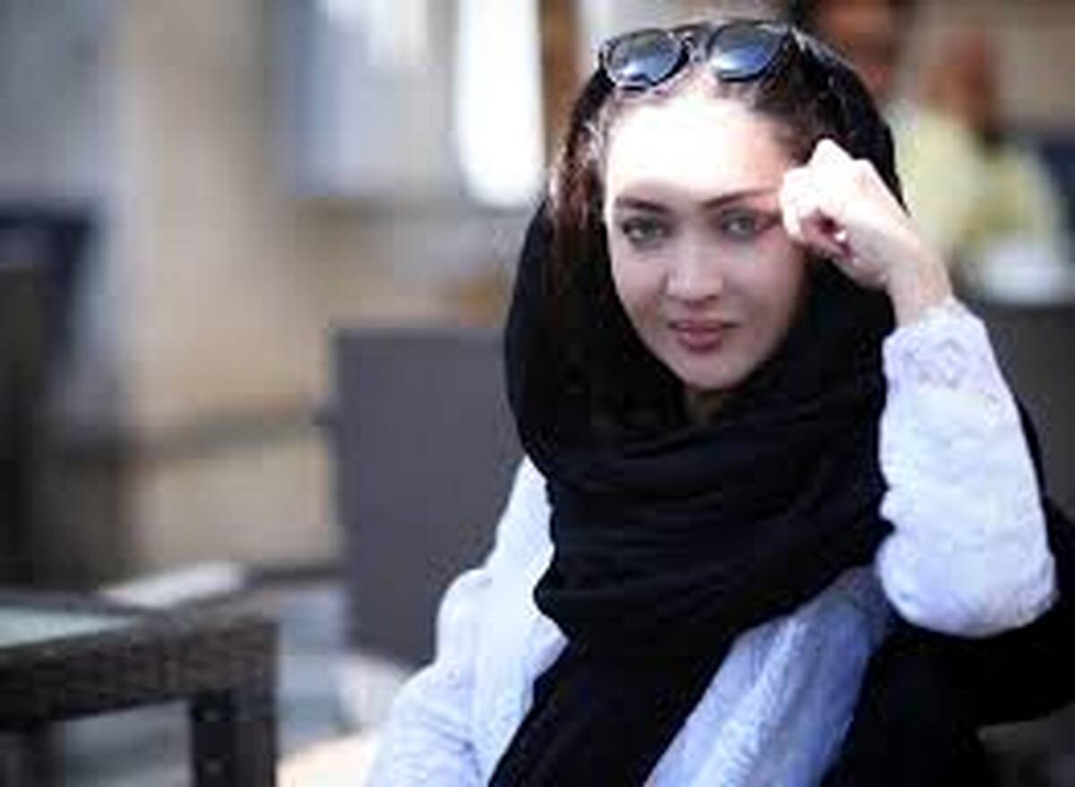 عکس جالب نیکی کریمی در حال پیاده روی+تصاویر دیده نشده 
