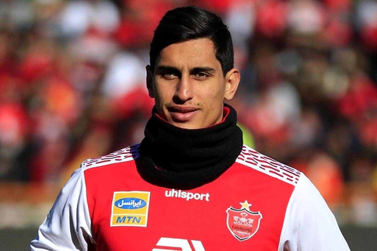 مدافع پرسپولیس در آستانه استقلالی شدن!

