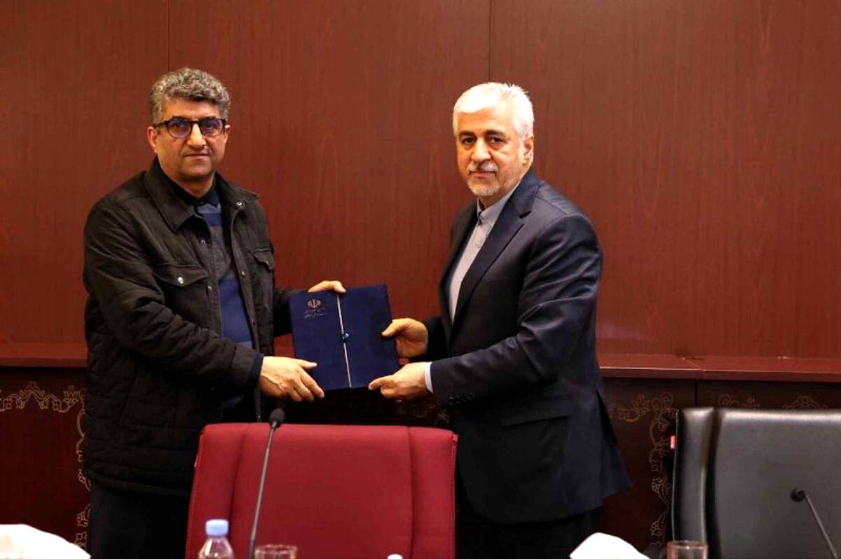 رئیس هیئت مدیره پرسپولیس حکم وزارتی گرفت