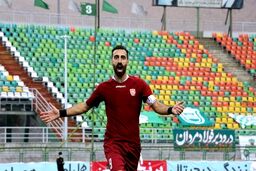 آتیش بازی استقلال در نقل و انتقالات/ مهاجم گلزن در یک قدمی آبی پوش شدن

