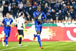 شیخ دیاباته؛نان شب مدیرعامل بعدی استقلال

