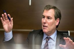 شکایت بارسلونا از مدیر پرحاشیه

