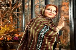 لباس جنجالی بهاره رهنما در هتل لاکچری روی آب و تصاویر خاص با حاجی