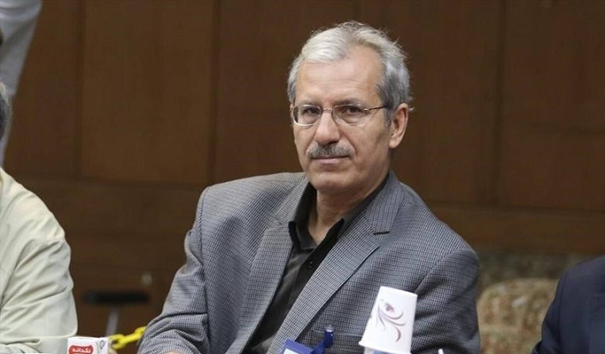نصیرزاده: آقای انصاری‌فرد، مراقب حرف زدنت باش!


