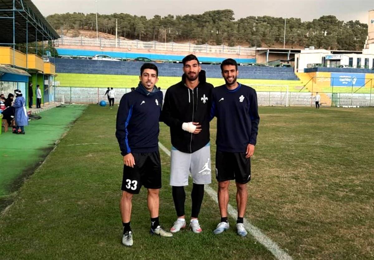 مهاجم سانتاکلارا چشم انتظار پاسخ سرمربی/ مغانلو پرسپولیسی می‌شود؟