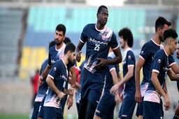 یحیی آغاز تمرینات پرسپولیس را به تاخیر انداخت
