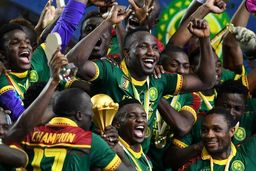 پیروزی کامرون برابر کومور در شب دروازه بانی یک مدافع