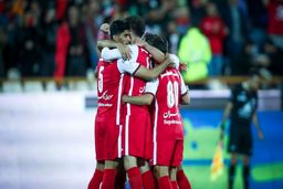 تصاویر برد پر گل پرسپولیس مقابل ملوان