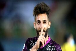 قهر مهدی عبدی در بازی دیشب