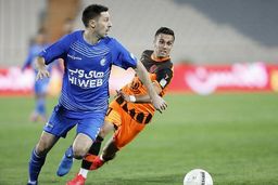 چرا مدافع استقلال هنوز خانه پیدا نکرده؟

