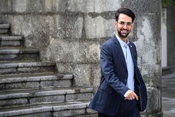 کری‌خوانی دوباره وزیر ارتباطات برای استقلالی‌ها! / توهین وزیر به استقلال+ فیلم