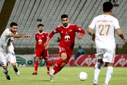 بالاخره برگه فسخ قرارداد رضا شکاری به باشگاه تراکتور رسید
