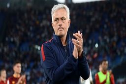 مورینیو سرمربی بارسا می شود؟