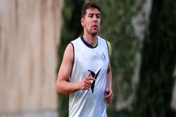 امضای قرارداد مهری با استقلال|عکس