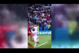 فیفا لحظه لایی زدن امیری به پیکه را دوباره منتشر کرد