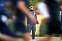 به استقلالِ استراماچونی احترام بگذارید!

