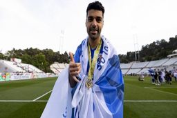 رقابت سخت مهدی طارمی برای کسب عنوان برترین بازیکن سال آسیا 