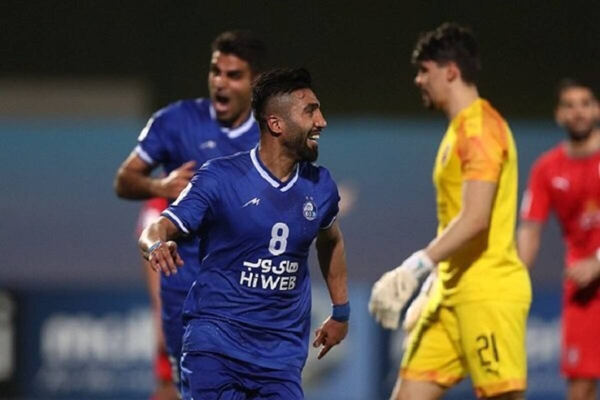فرهاد مجیدی خواستار روشن شدن تکلیف اسماعیلی شد