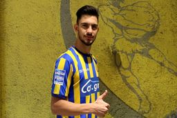 بازیکن استقلال درخواست جدایی داد/ واکنش فرهاد مجیدی