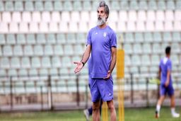 داود فنایی از کار با عنایتی و تیم امید کناره گیری کرد